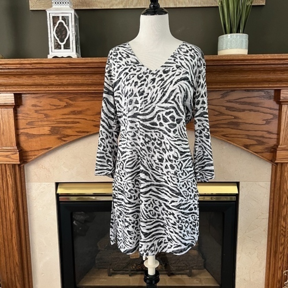 Pacific Beach Animal Print Swim Cover Up Sz. M‎